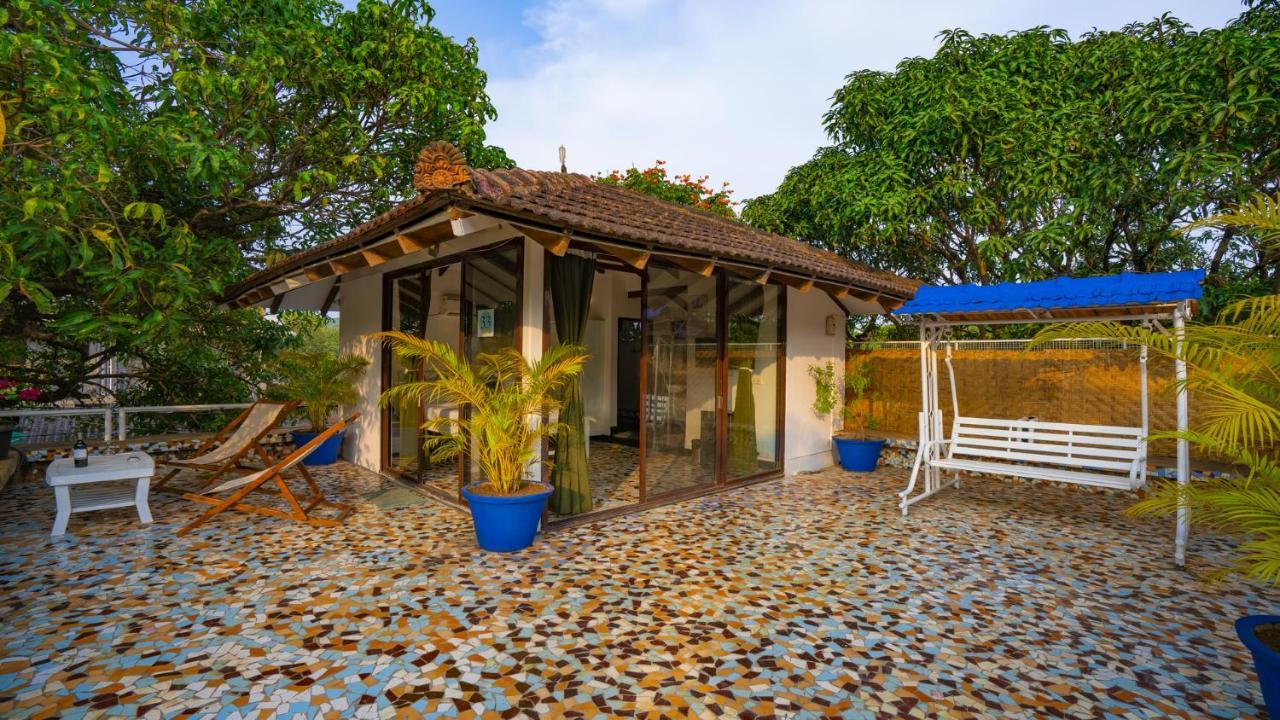 Moustache Goa Luxuria Hostel Vagator Exterior foto